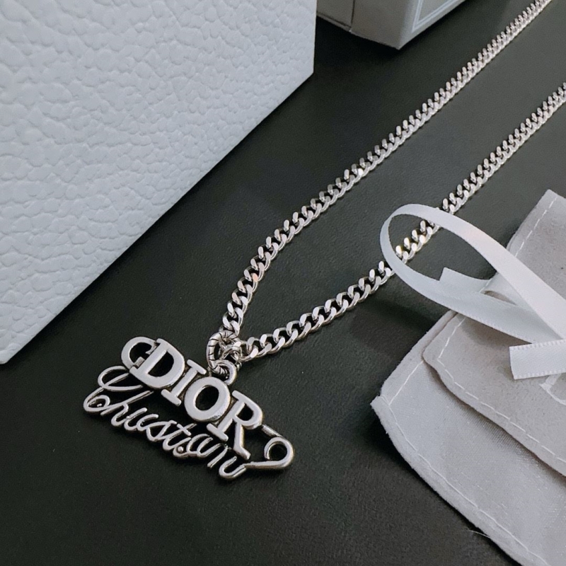 chr1st1an D10r necklaces